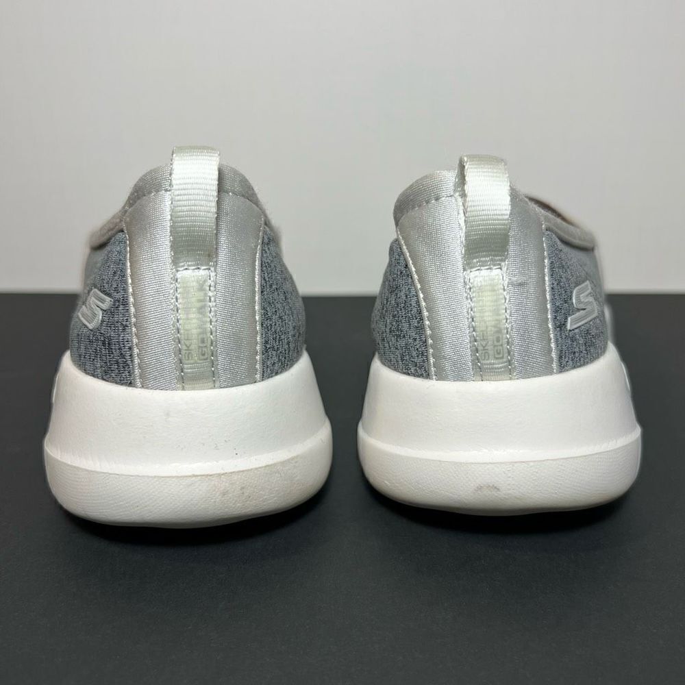 Womens SKECHERS GOwalk Joy Soft Take Gray Slip On Shoes / Size 8 - Picture 4 of 8